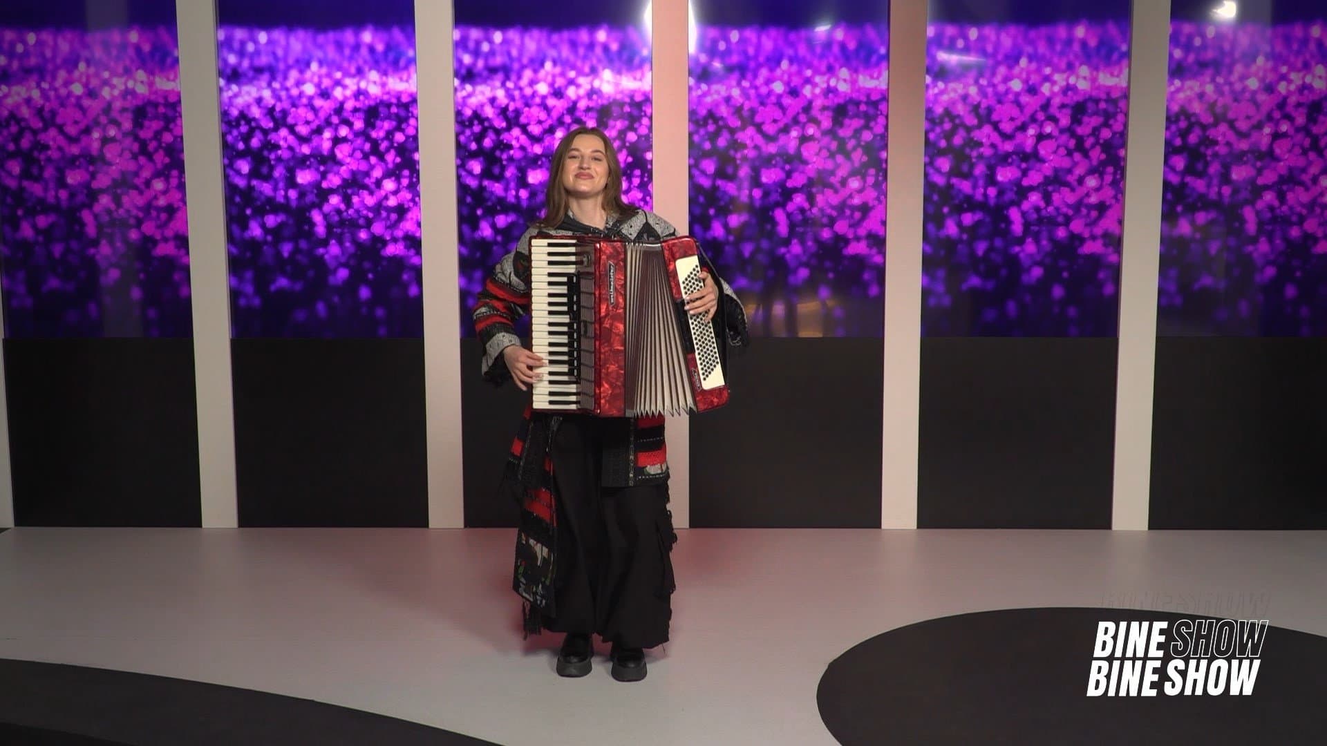 BINEBINE SHOW: Reghina Alexandrina aduce în platou videoclipul „Draga mea”, un proiect sensibil și plin de căldură /11.05.2026