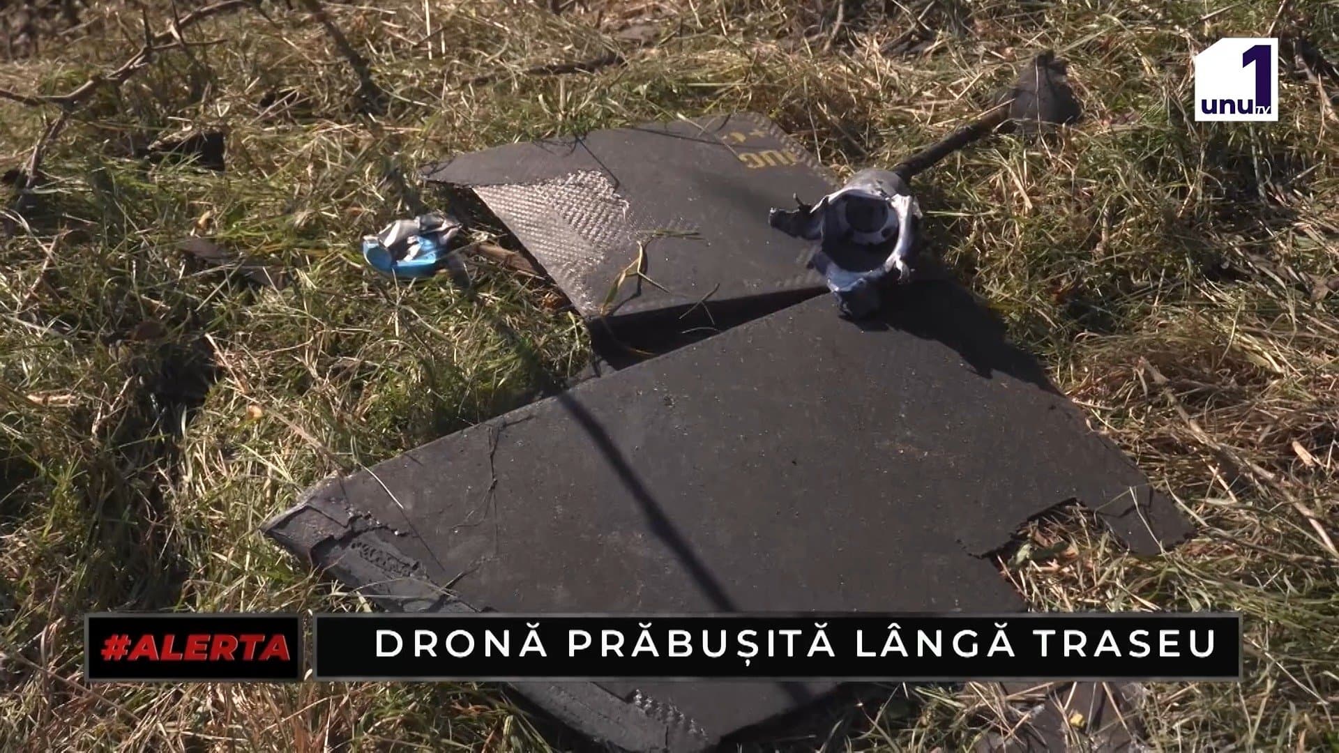 ALERTA: O dronă de tip Geran s-a prăbușit între localitățile Brănești și Ivancea, după ce s-a izbit de mai mulți copaci /01.10.2026